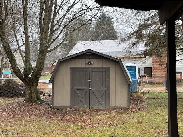 view of outbuilding