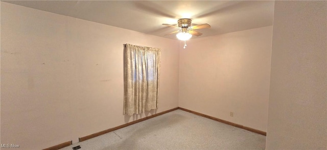 unfurnished room featuring carpet flooring and ceiling fan