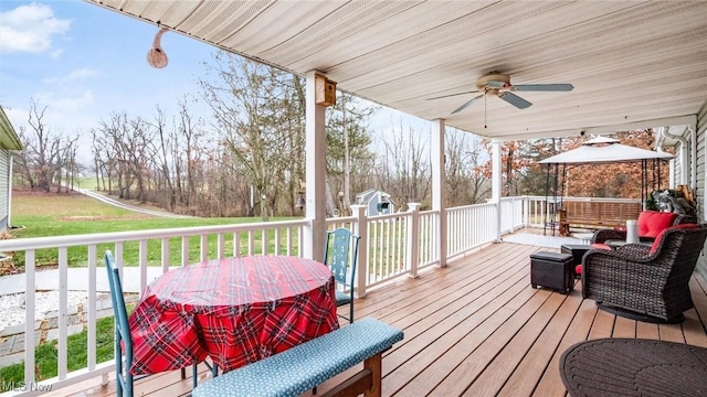 deck with ceiling fan