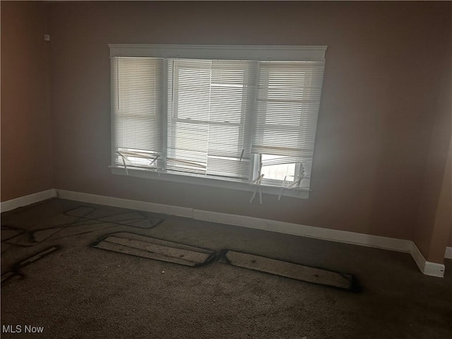 empty room with carpet