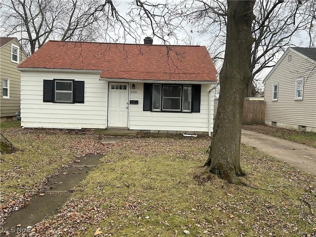 view of front of house with a front yard