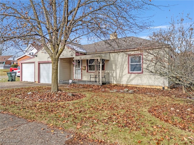 ranch-style home featuring a porch