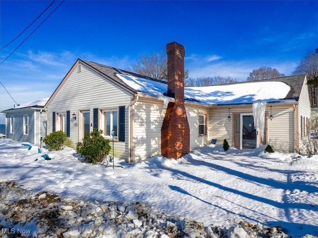 7630 Darling Ave, Conneaut, OH 44030 - ranch-style house featuring a chimney