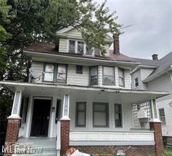 view of front of house with covered porch