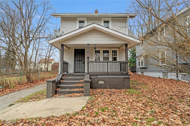 view of front of property featuring a porch