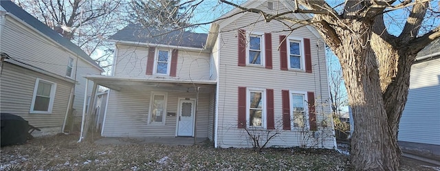 view of front of house