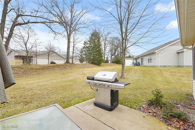 view of yard with a patio area