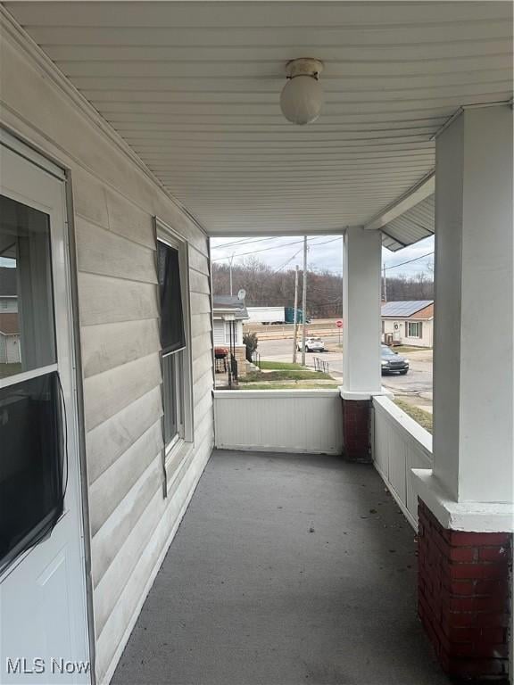 view of patio / terrace featuring covered porch