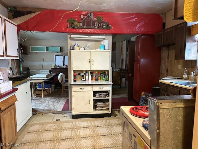 kitchen featuring sink