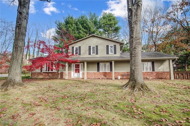 front of property featuring a front yard