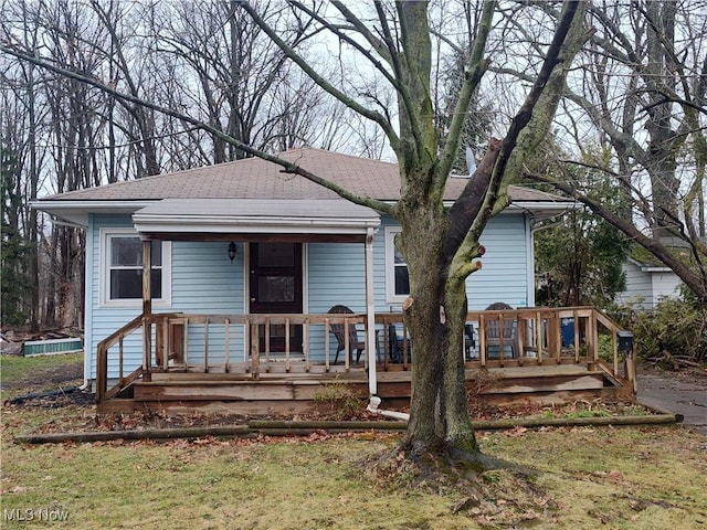 view of front of house with covered porch