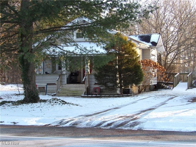 view of front of property