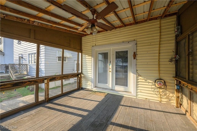 deck with ceiling fan