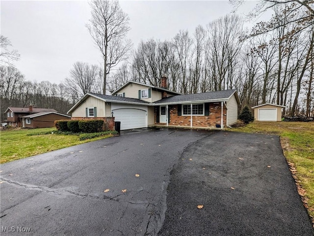 view of front of house with a front lawn