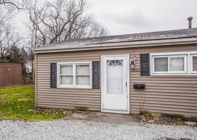 view of outbuilding