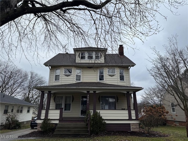 view of front facade featuring a porch