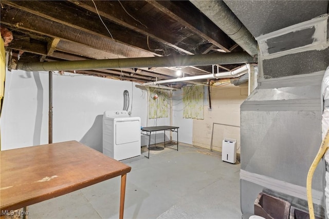 basement featuring washer / clothes dryer