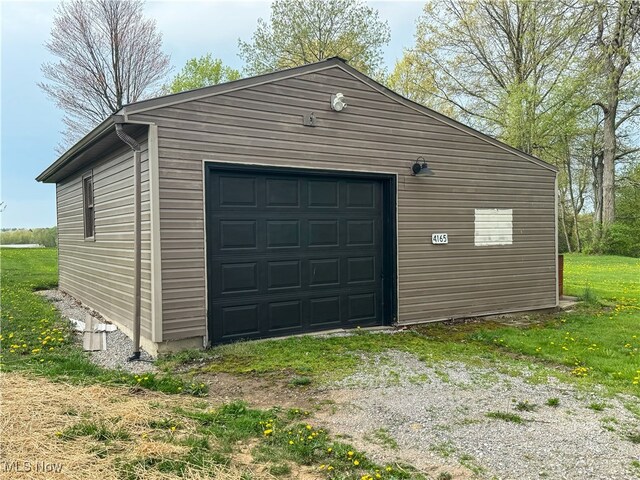 view of detached garage