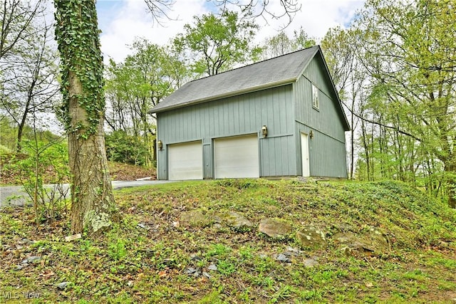 48077 Allegheny Trl, Negley, OH 44441 - view of detached garage