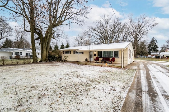 view of front of property with covered porch