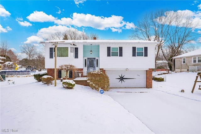 view of front of home featuring a garage