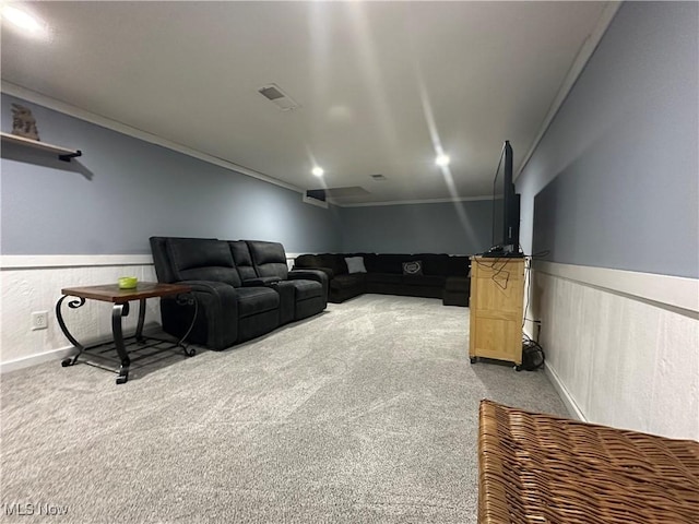 living room featuring carpet flooring and crown molding