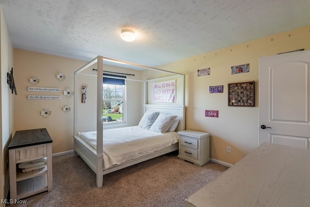 680 Morgan Trl, Aurora, OH 44202 - bedroom with a textured ceiling, light carpet, and baseboards