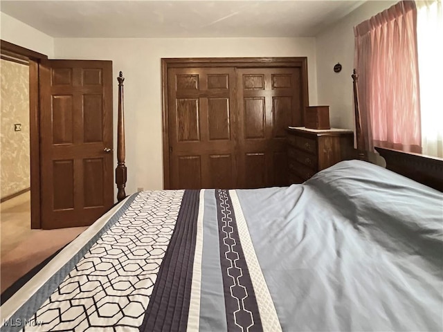 bedroom featuring a closet