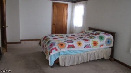 view of carpeted bedroom