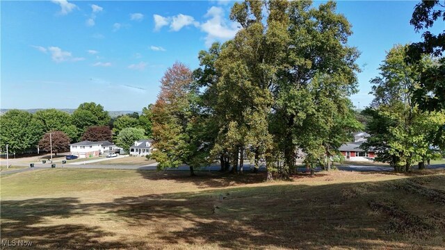 Pleasant Valley Dr, Coshocton, OH 43812