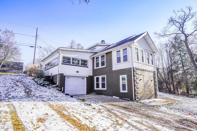 view of front of home featuring a garage