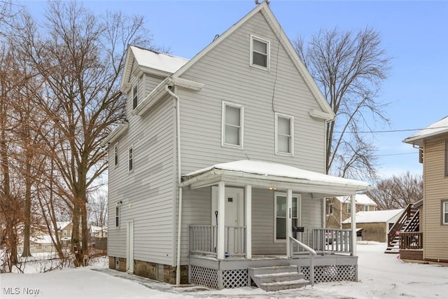 view of front of house featuring a porch