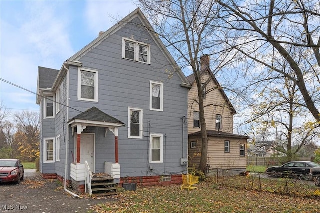 view of front of house