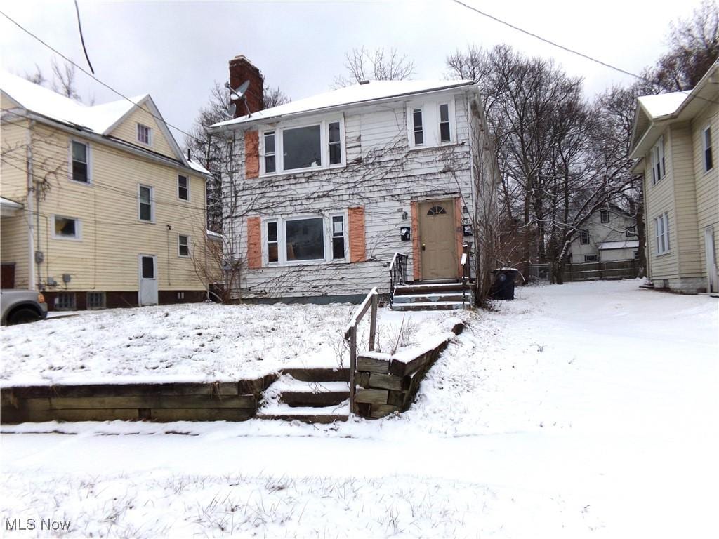 view of front of home