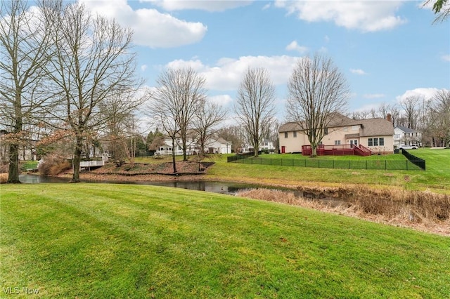 view of yard featuring a water view