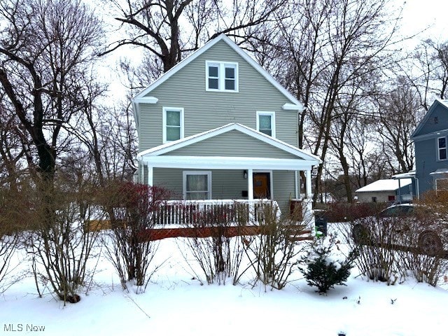 view of front of property