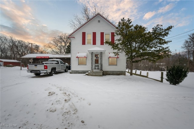 view of front of property