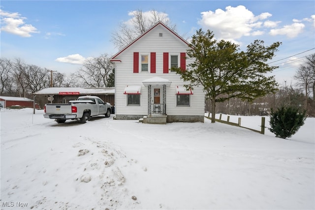 view of front of property