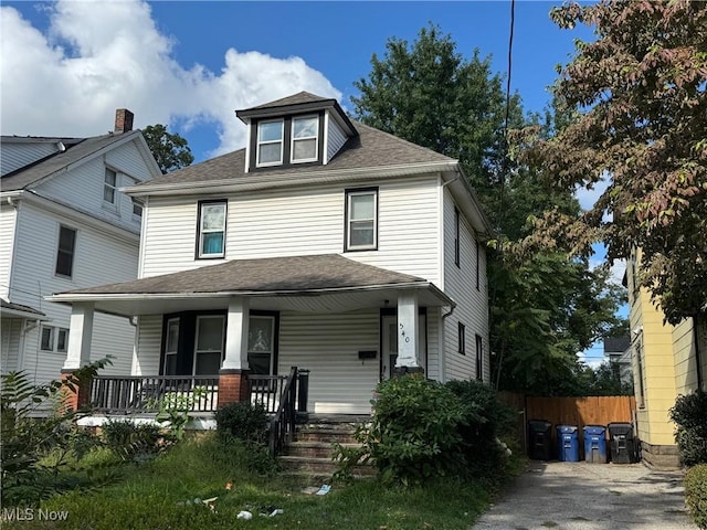 view of front of house featuring covered porch