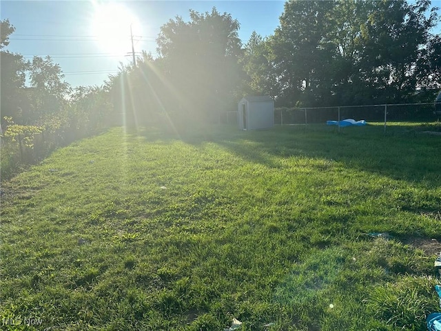 3978 E 89th St, Cleveland, OH 44105 - view of yard
