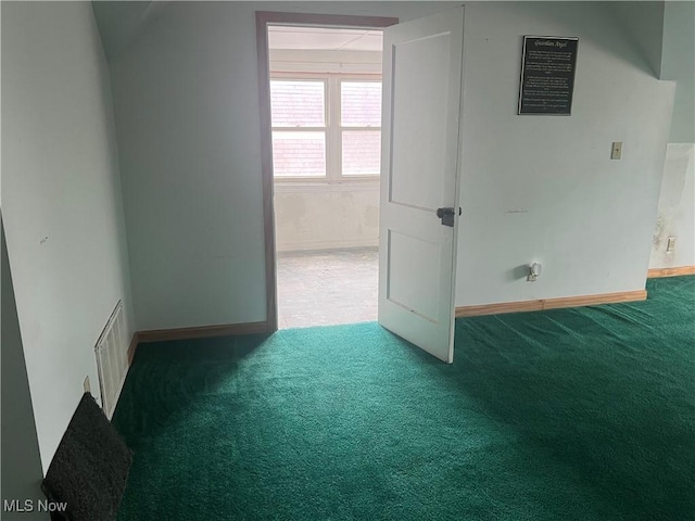 view of carpeted spare room