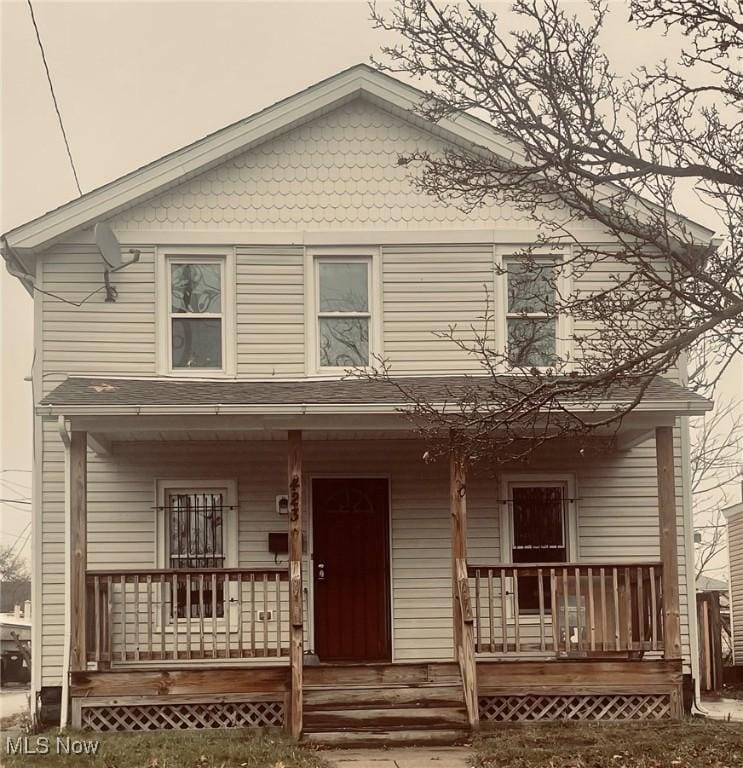 view of front of property with covered porch