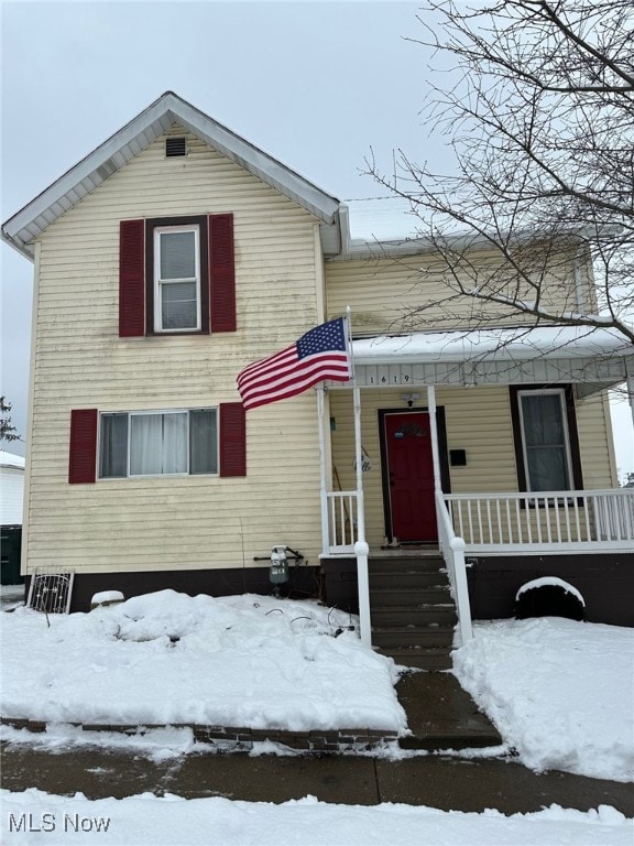 view of front of home featuring covered porch