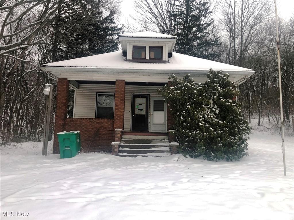 view of front of home