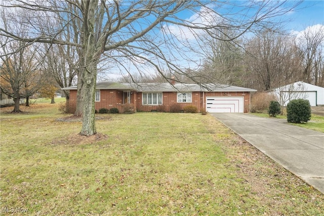 ranch-style home with a front yard