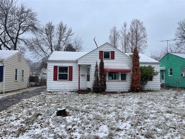 view of front of house