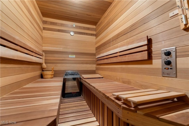 view of sauna / steam room