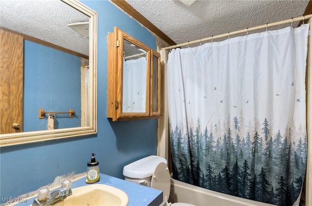 3029 Sweet Rd, Conneaut, OH 44030 - bathroom featuring toilet, vanity, shower / bath combination with curtain, and a textured ceiling