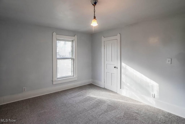 view of carpeted spare room