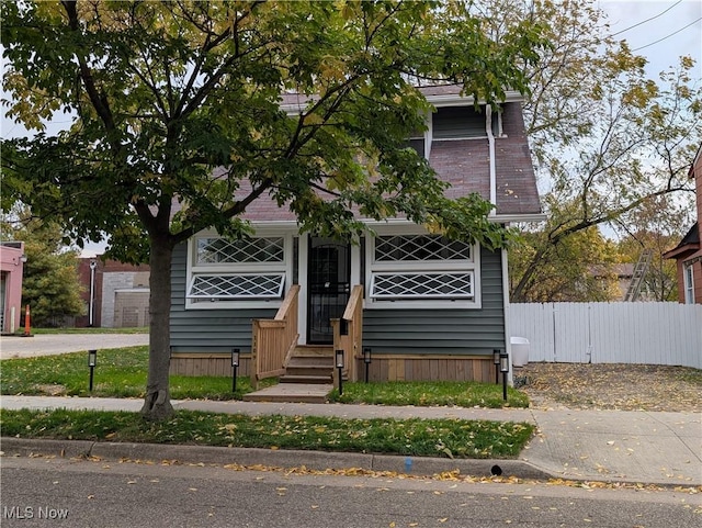 view of front of house